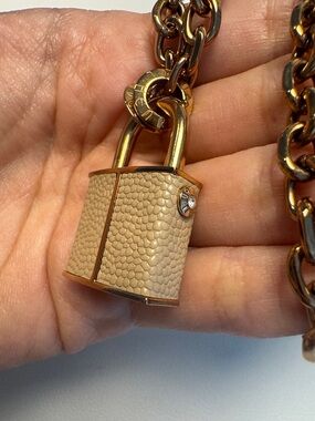 Henri Bendel Designer Beige Padlock Charm Necklace - Gold Tone Chain